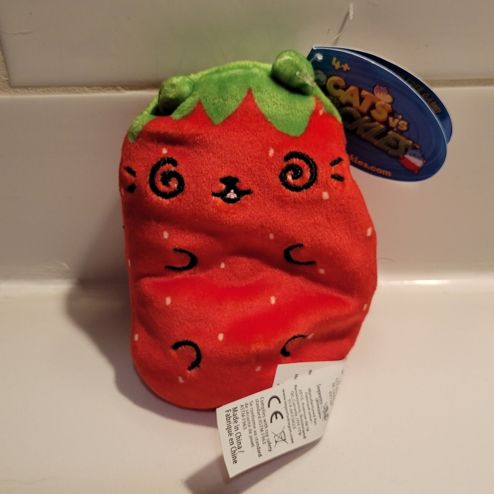 Cats Vs. Pickles Pawberry